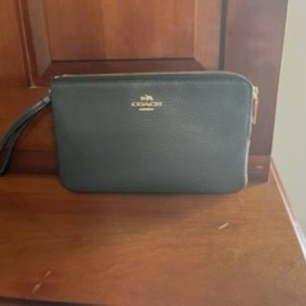 Coach Wristlet Navy Blue